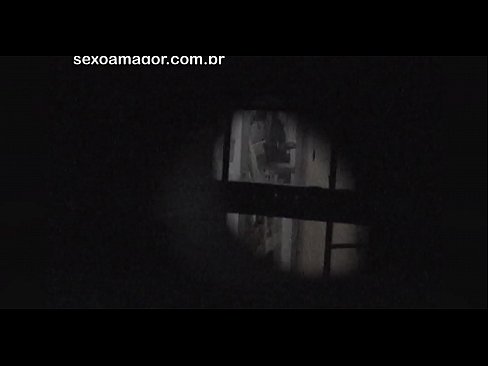 ❤️ Blondie ichi bo'sh g'ishtlar orqasida yashiringan qo'shni voyeur tomonidan yashirincha videoga tushadi ❤️ seks bizda uz.91sesex101.top ﹏
